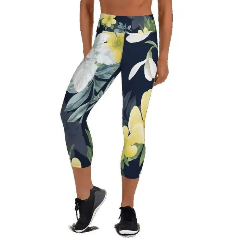 High Waisted Capri Leggings - Floral Print